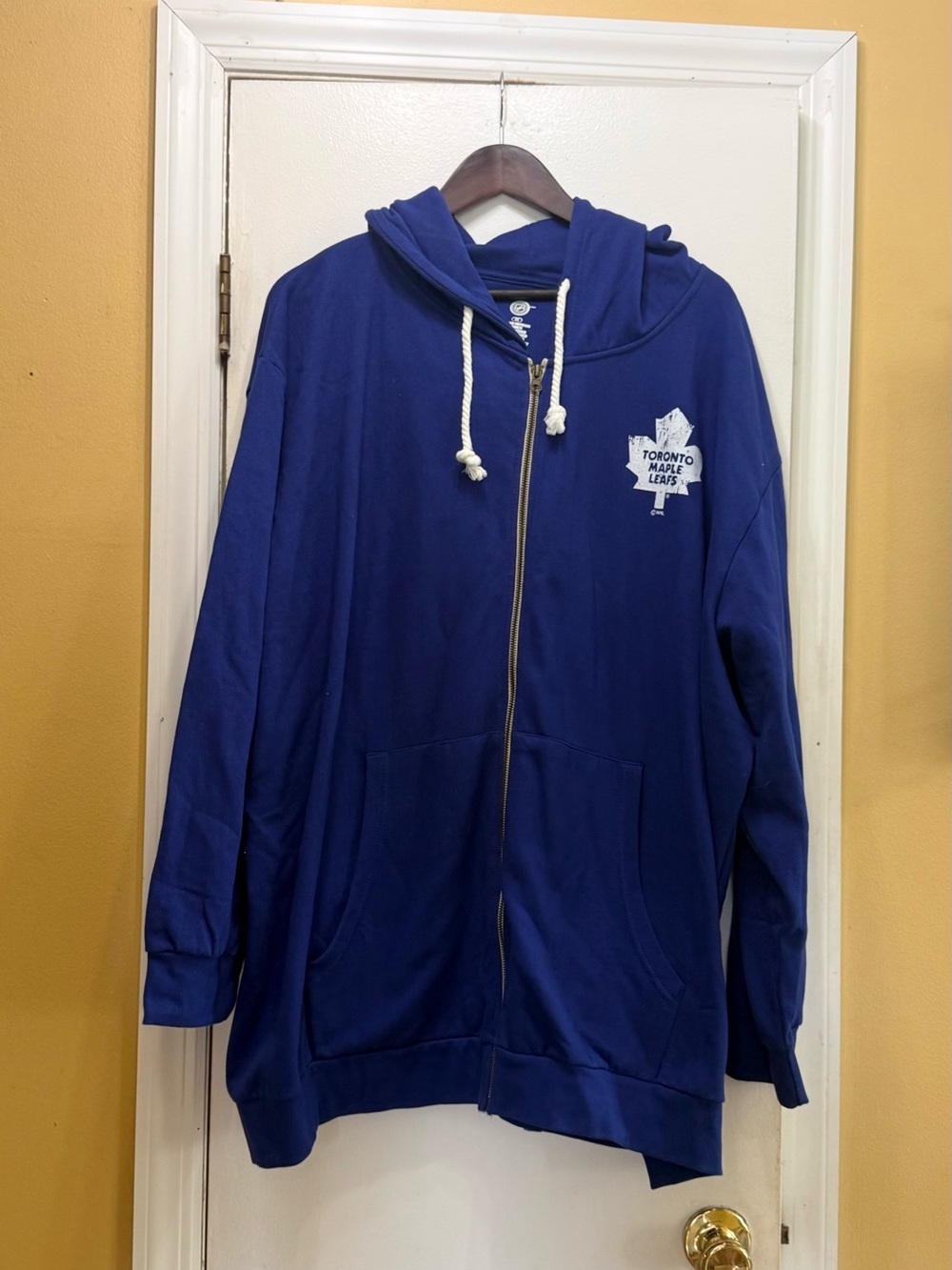 Toronto Maple Leafs Blue Full-Zip Hoodie! New with Tags!